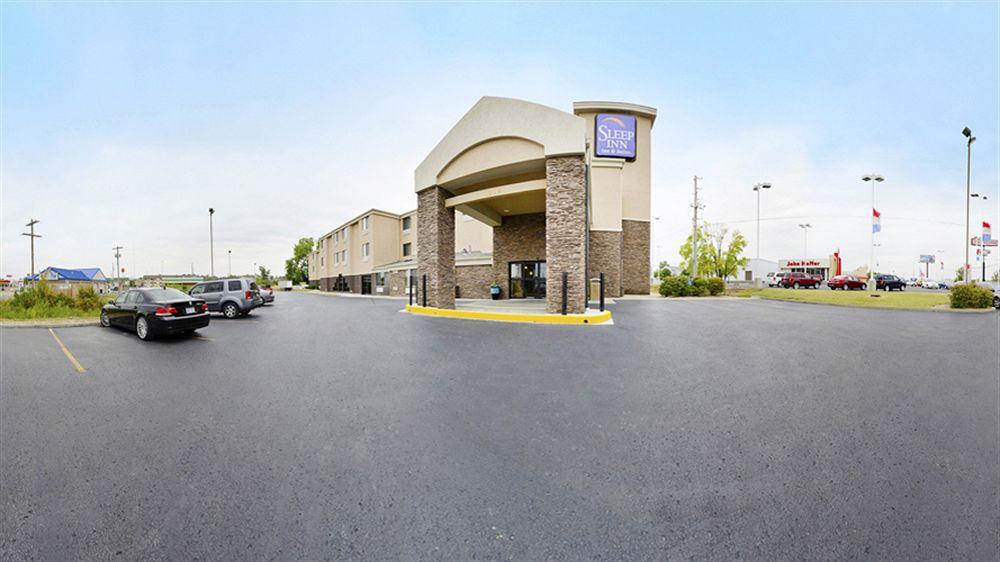 Garner Hotel Topeka West By Ihg Exterior photo
